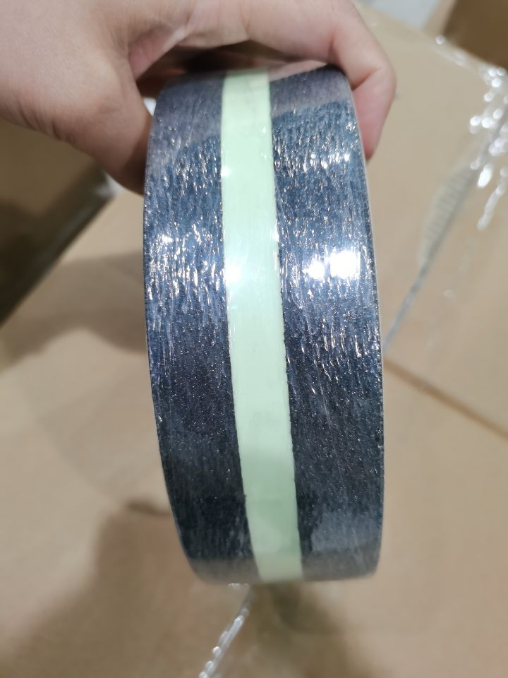 Ishine anti slip tape .. Glow in dark