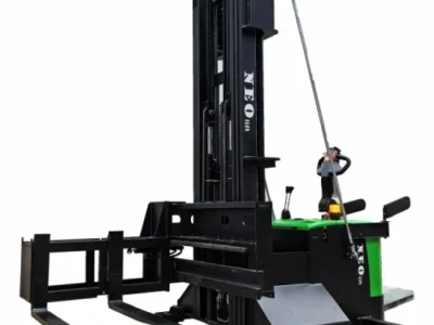 Stand-On Very Narrow Aisle Pallet Stacker Truck – 1.0–1.5 Ton, 3–6m Lift